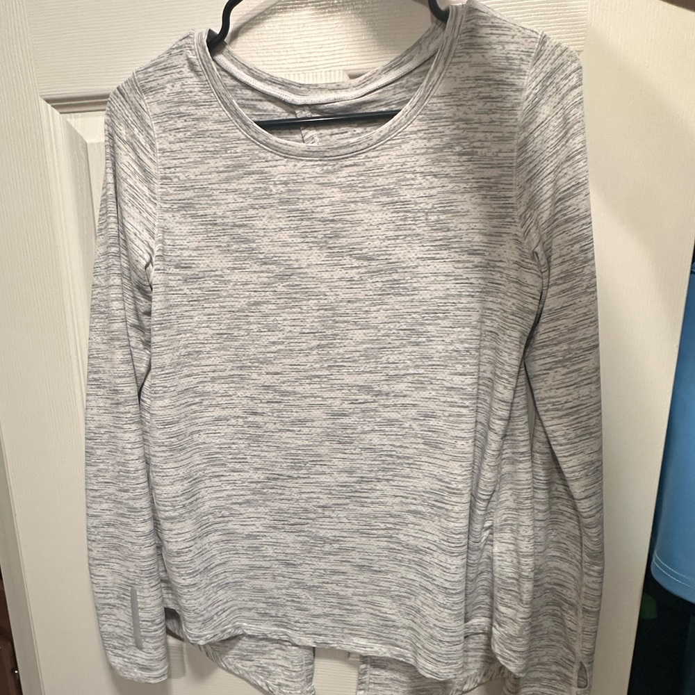 Size medium zyia Athletic shirt long sleeve